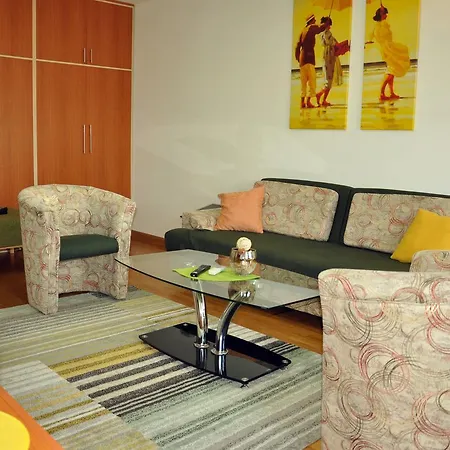 贝尔维尔双生公寓