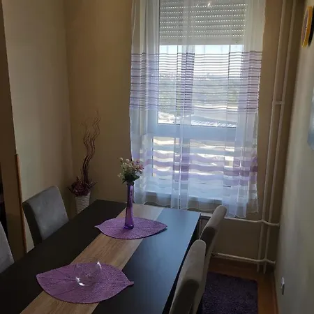 Twin Belville Apartament