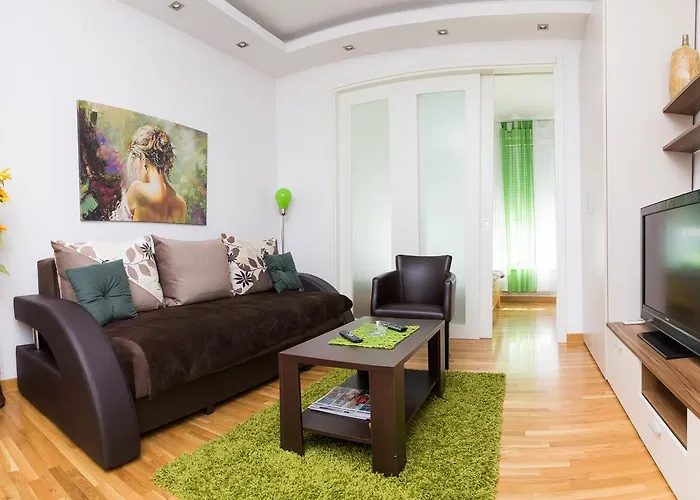 Twin Belville Daire *