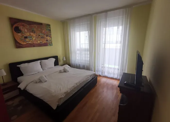 Twin Belville Daire *